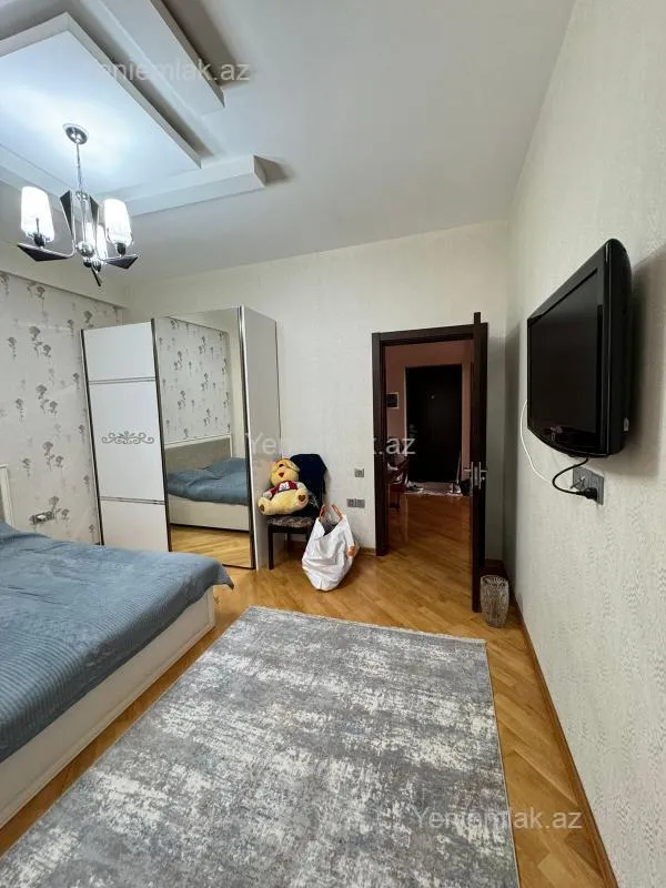 Satılır 3 otaqlı yeni tikili 110 m²