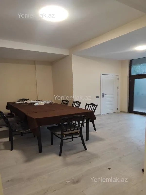 Satılır 6 otaqlı obyekt 300 m²