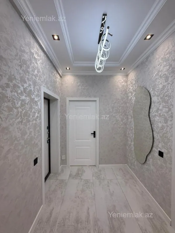 Satılır 2 otaqlı yeni tikili 65 m²