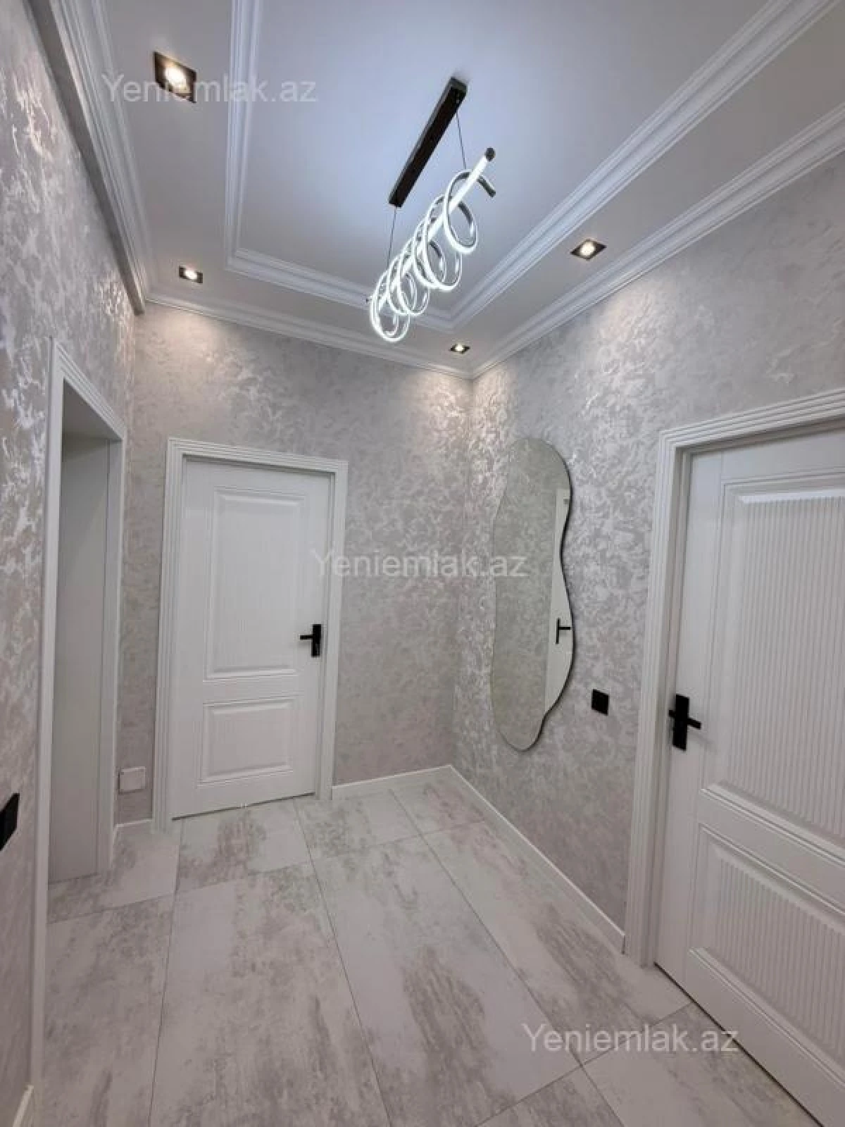 Satılır 2 otaqlı yeni tikili 65 m²