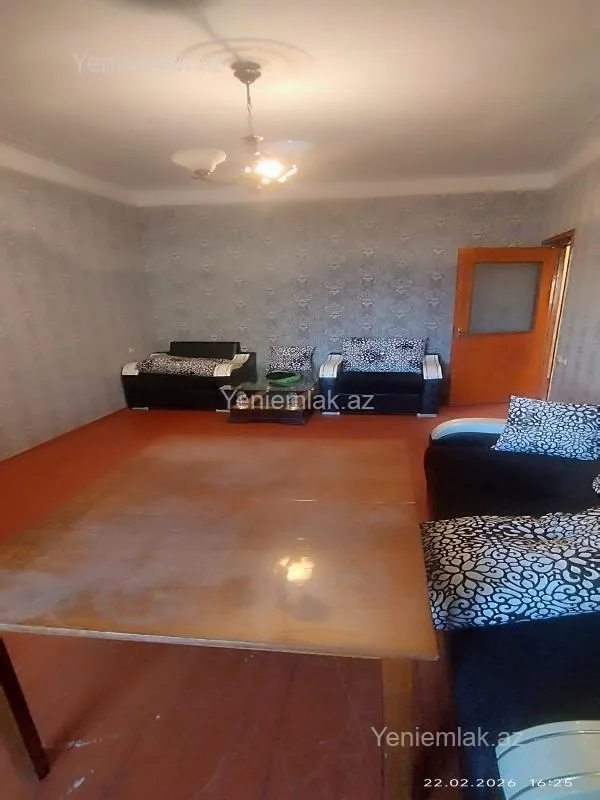 Satılır 2 otaqlı köhnə tikili 56 m²