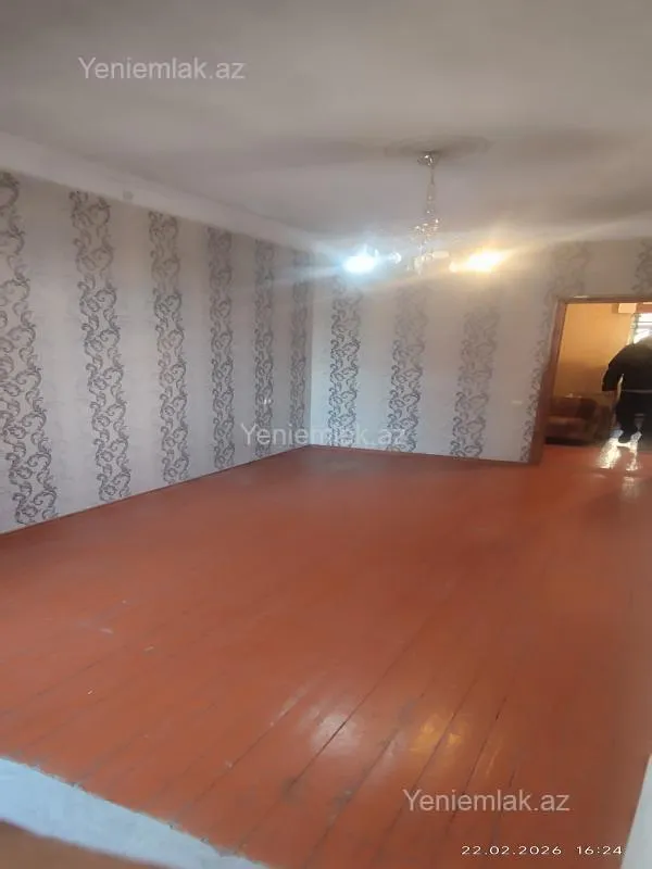 Satılır 2 otaqlı köhnə tikili 56 m²