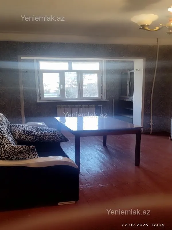 Satılır 2 otaqlı köhnə tikili 56 m²
