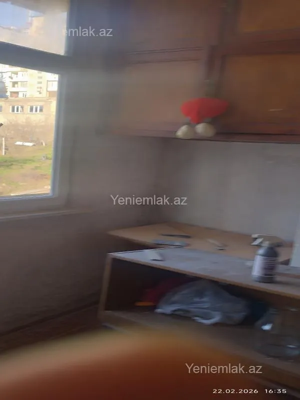 Satılır 2 otaqlı köhnə tikili 56 m²
