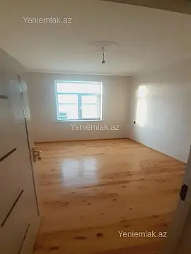 Satılır 4 otaqlı həyət evi 135 m²