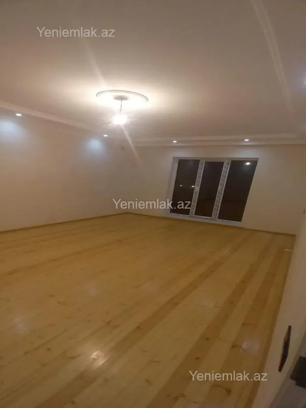 Satılır 4 otaqlı həyət evi 135 m²