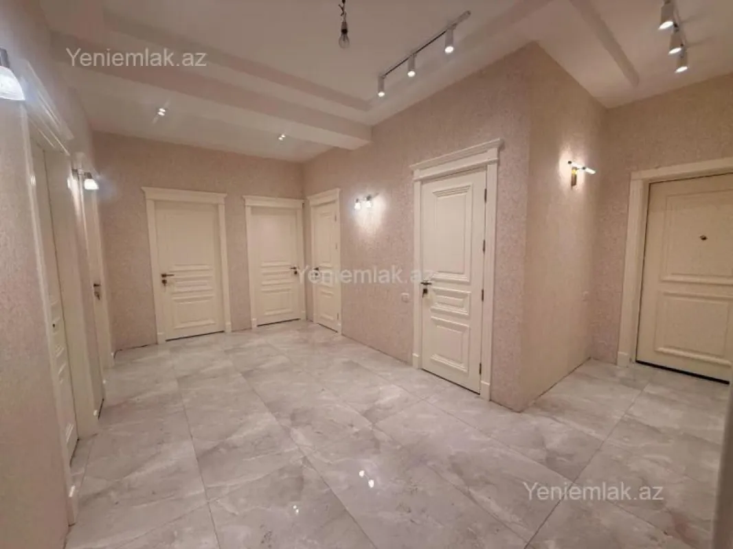 Satılır 4 otaqlı yeni tikili 142 m²