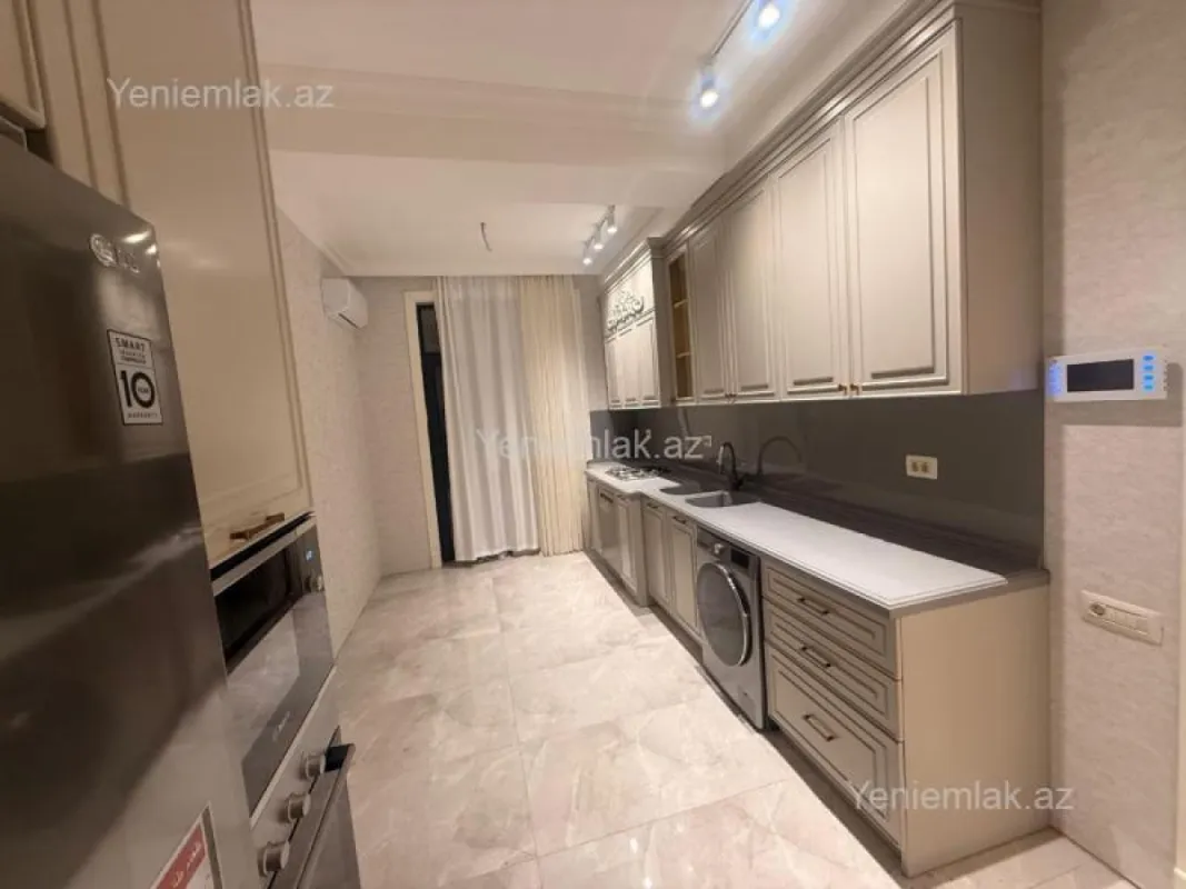 Satılır 4 otaqlı yeni tikili 142 m²