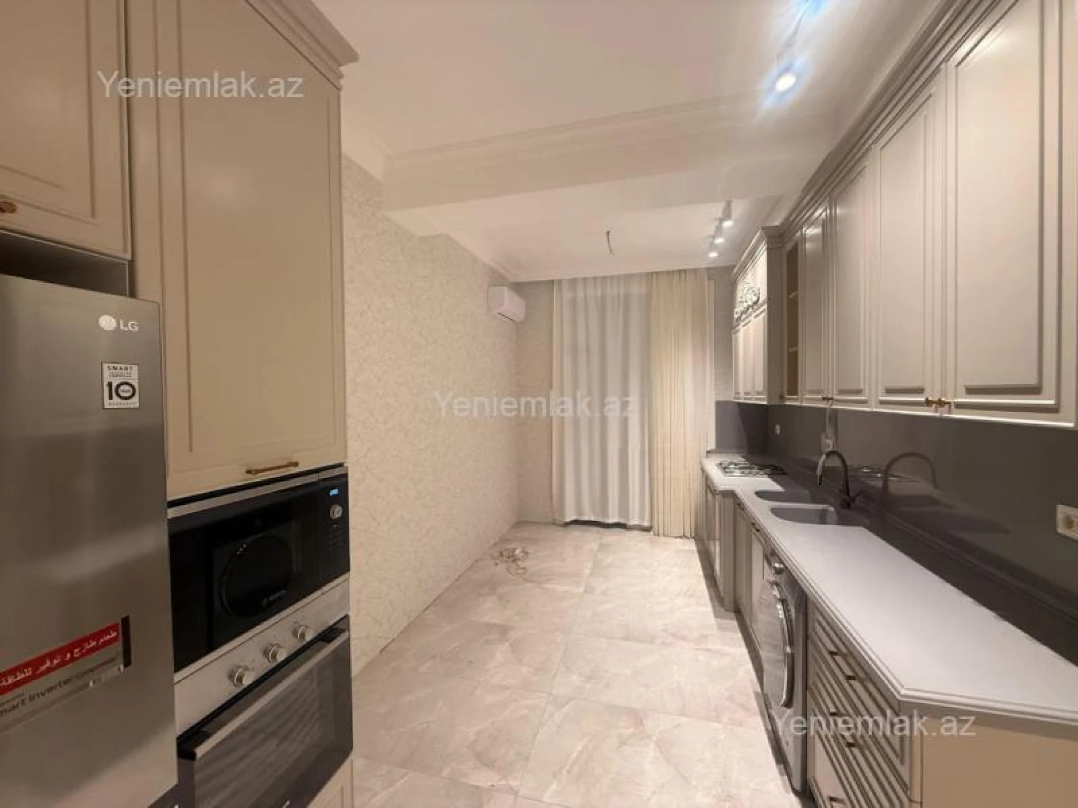 Satılır 4 otaqlı yeni tikili 142 m²