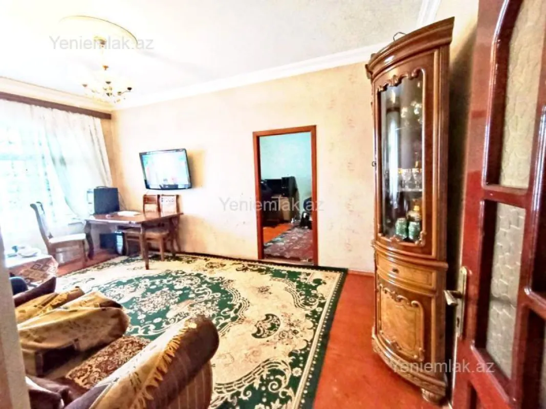 Satılır 5 otaqlı köhnə tikili 120 m²