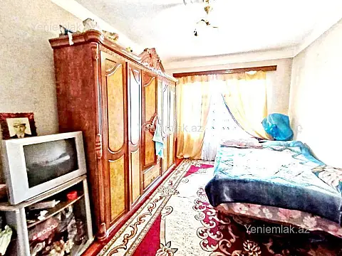 Satılır 5 otaqlı köhnə tikili 120 m²