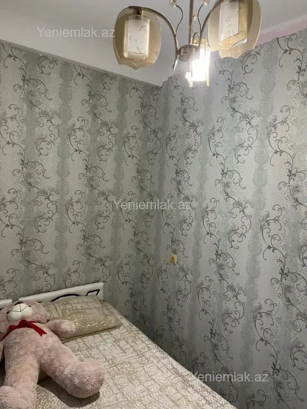Satılır 1 otaqlı köhnə tikili 35 m²