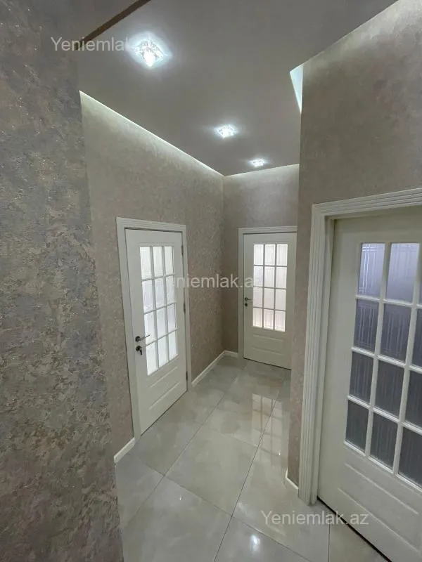 Satılır 3 otaqlı yeni tikili 90 m²