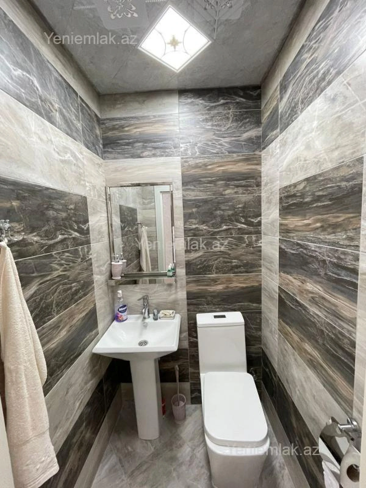 Satılır 3 otaqlı yeni tikili 90 m²