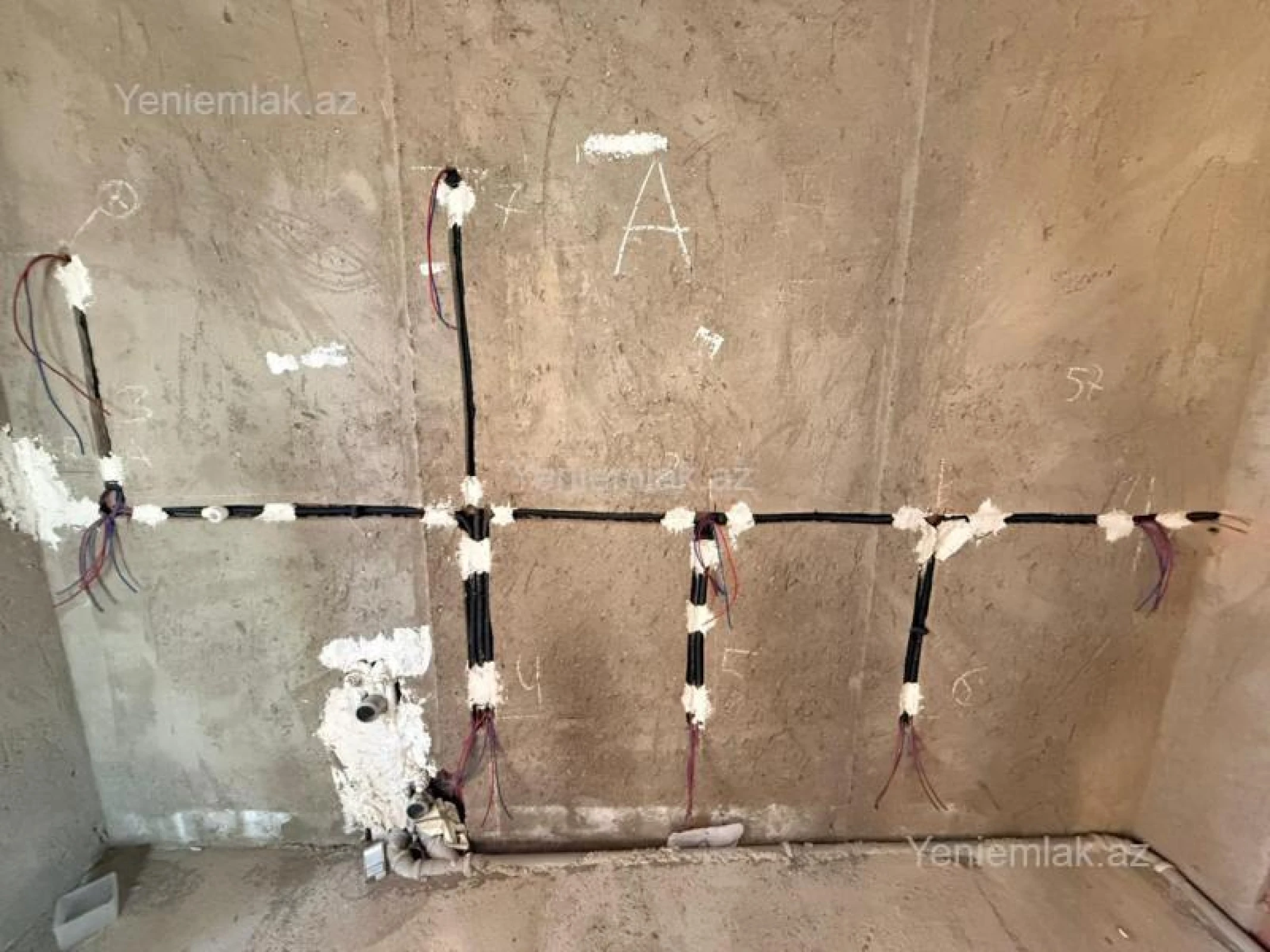 Satılır 3 otaqlı yeni tikili 98.5 m²