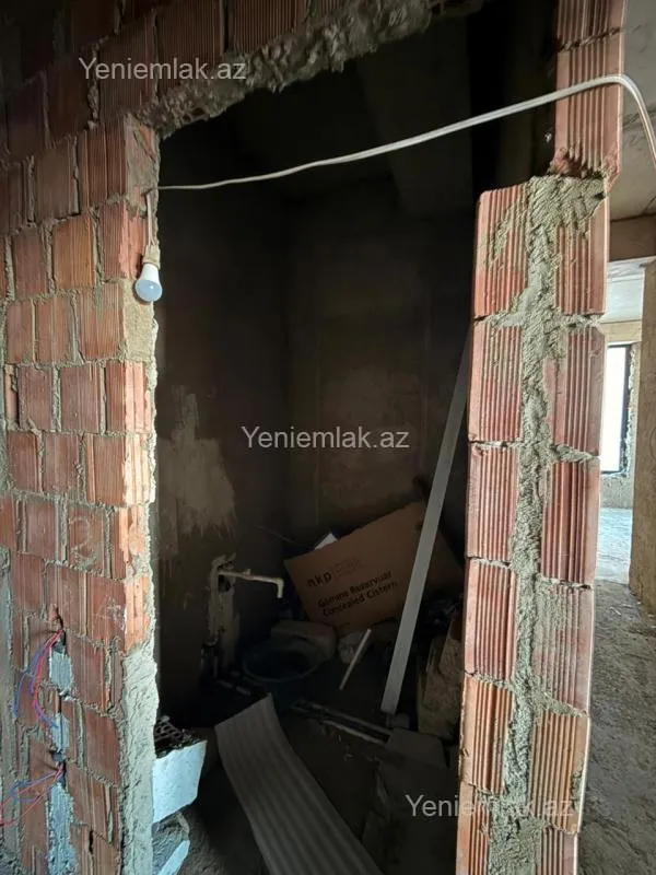 Satılır 3 otaqlı yeni tikili 98.5 m²