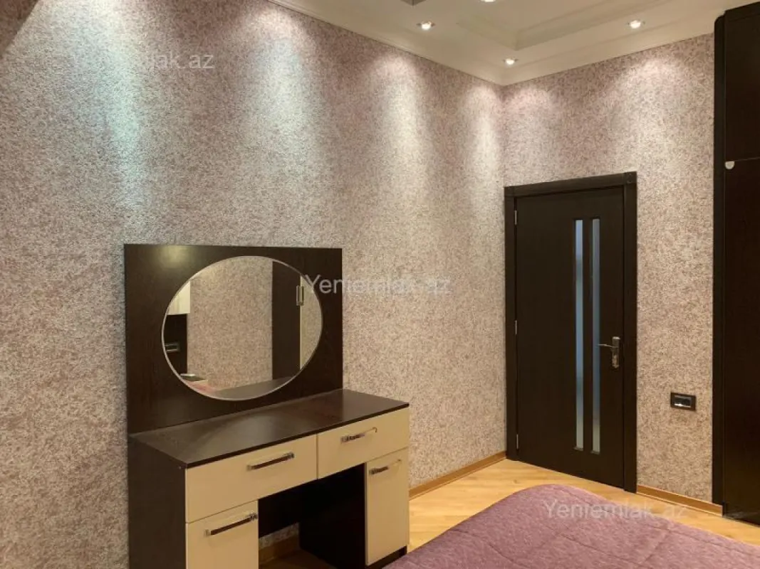 Satılır 2 otaqlı köhnə tikili 50 m²