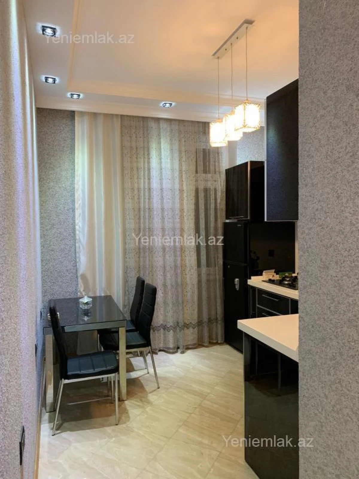 Satılır 2 otaqlı köhnə tikili 50 m²