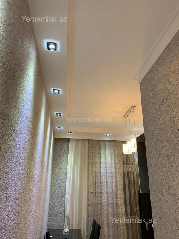 Satılır 2 otaqlı köhnə tikili 50 m²