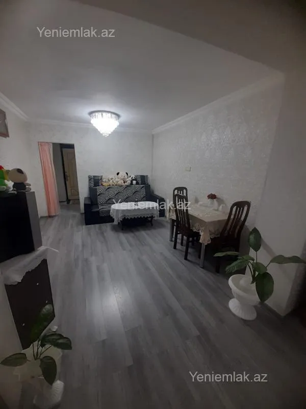 Satılır 2 otaqlı köhnə tikili 36 m²