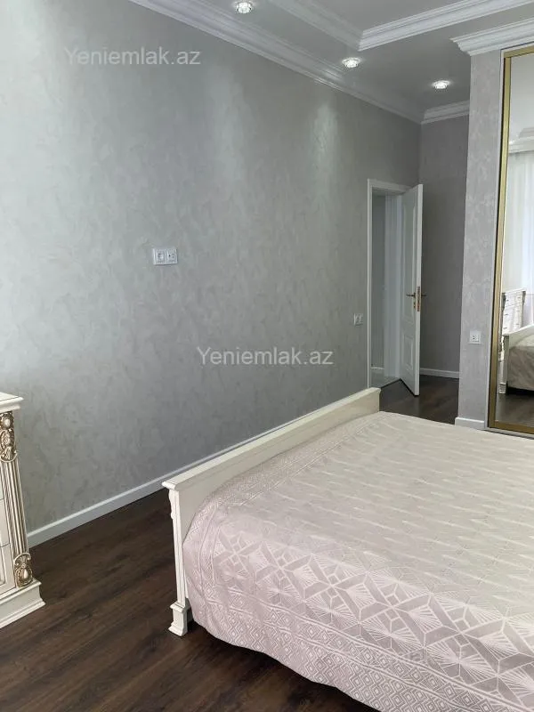 Satılır 2 otaqlı yeni tikili 115 m²