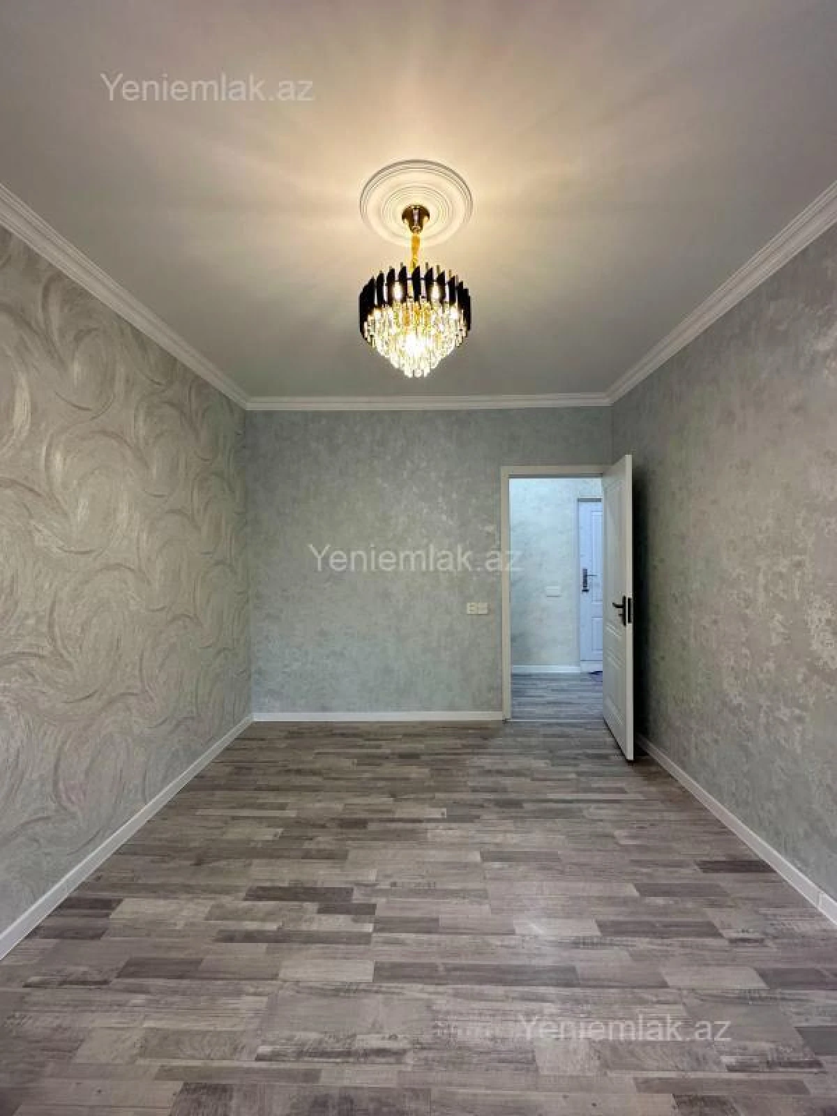 Satılır 2 otaqlı köhnə tikili 60 m²