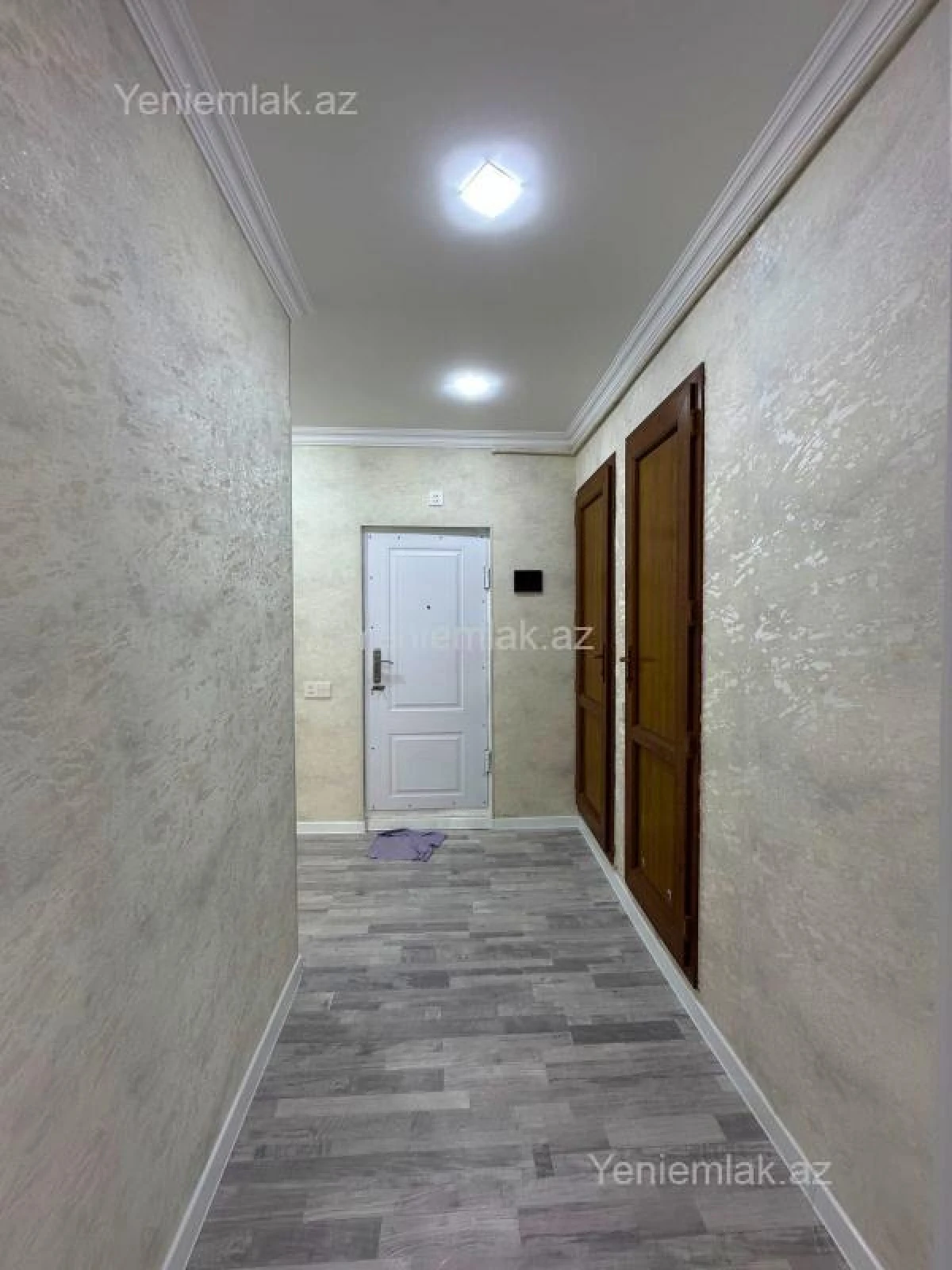 Satılır 2 otaqlı köhnə tikili 60 m²