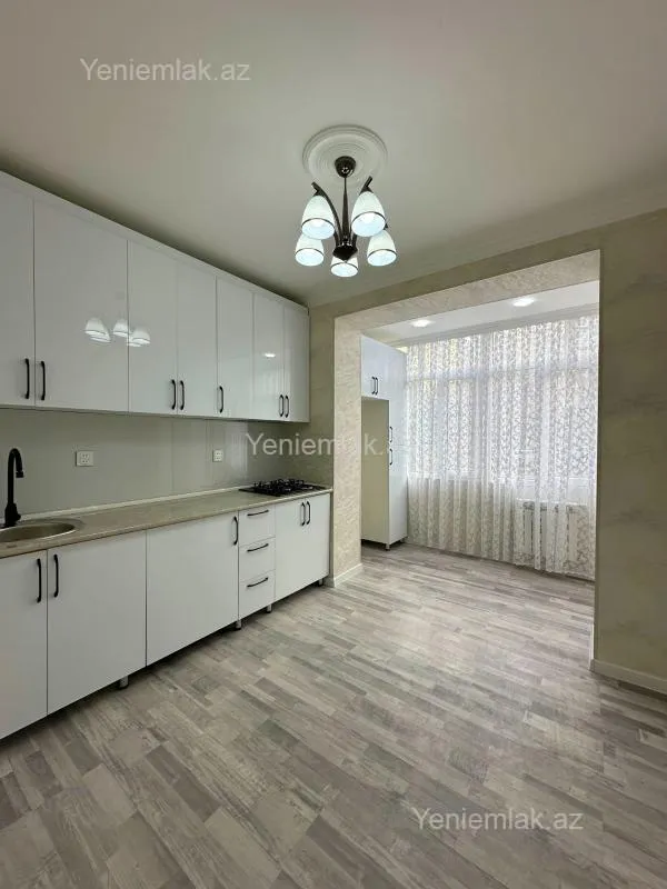 Satılır 2 otaqlı köhnə tikili 60 m²