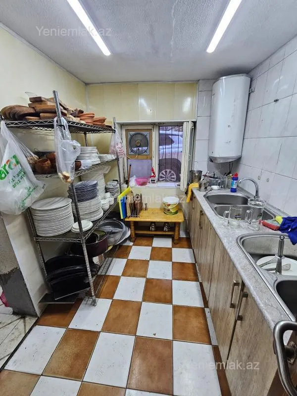 Satılır 1 otaqlı obyekt 170 m²