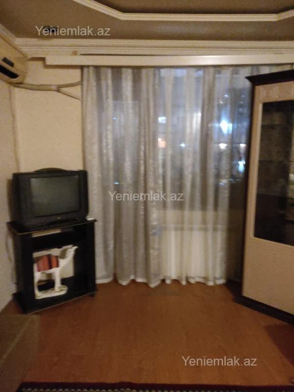 Satılır 2 otaqlı köhnə tikili 50 m²