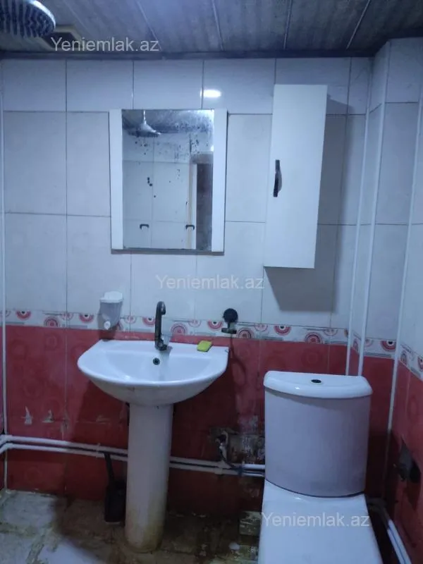 Satılır 2 otaqlı köhnə tikili 50 m²