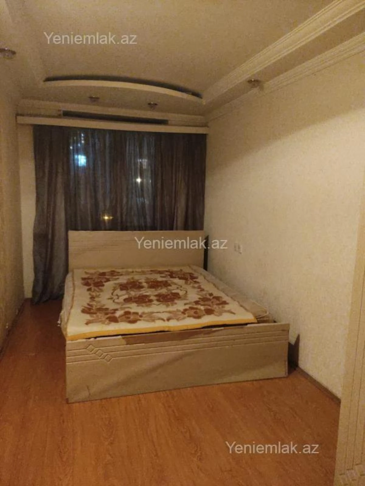 Satılır 2 otaqlı köhnə tikili 50 m²