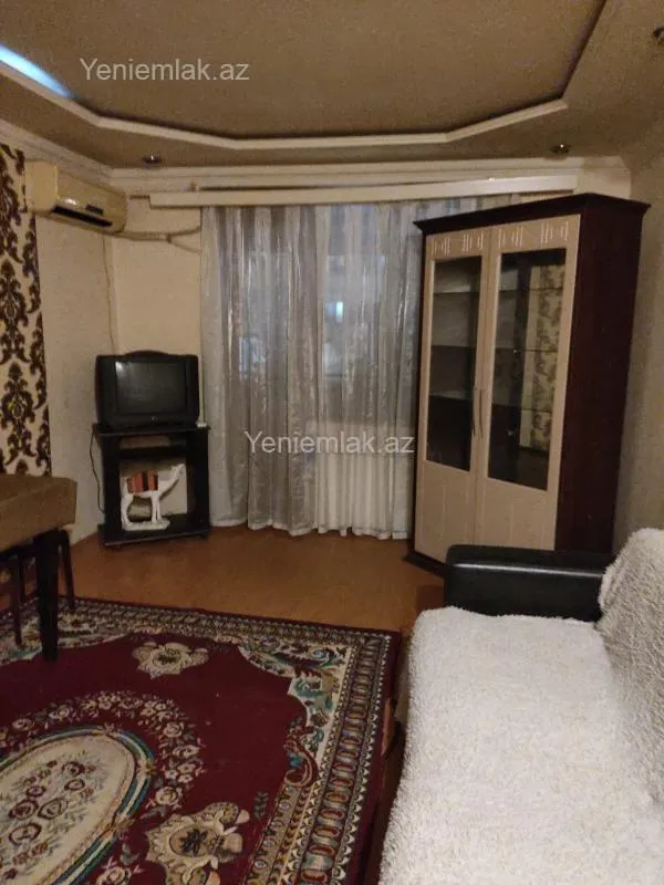 Satılır 2 otaqlı köhnə tikili 50 m²