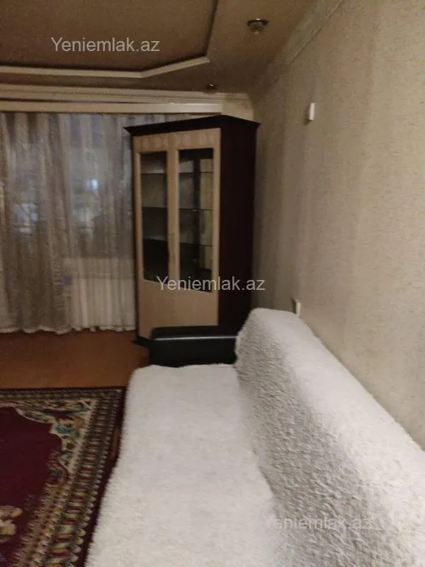 Satılır 2 otaqlı köhnə tikili 50 m²