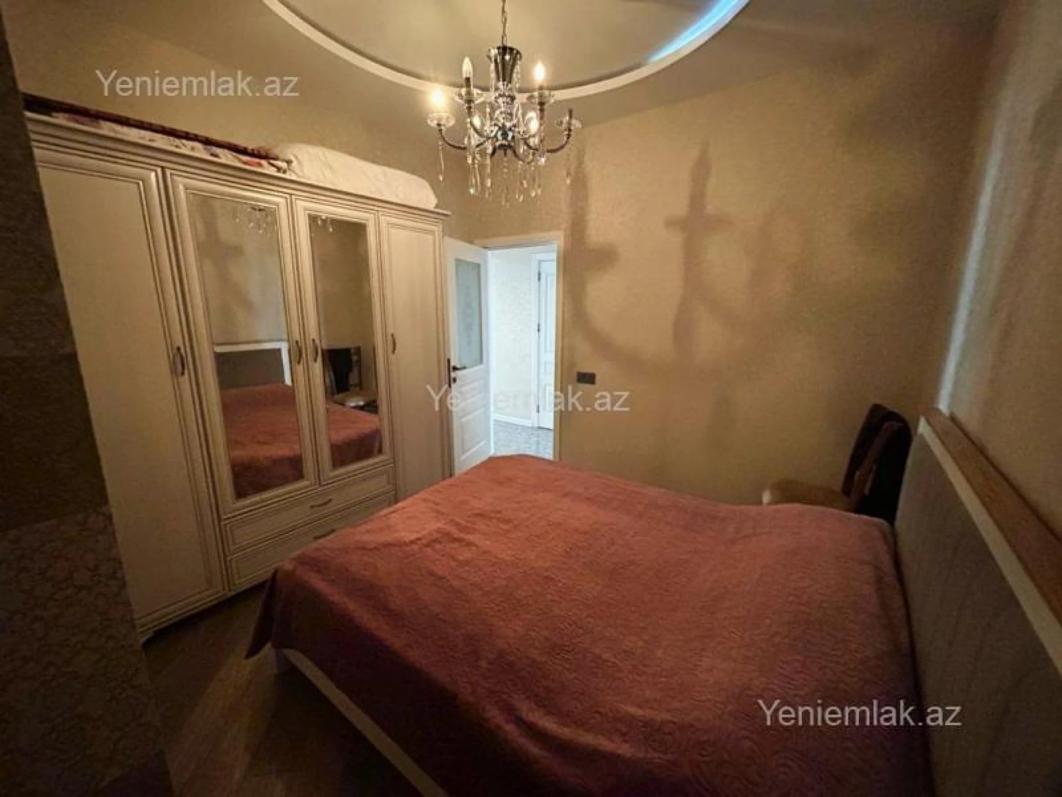 Satılır 4 otaqlı yeni tikili 135 m²