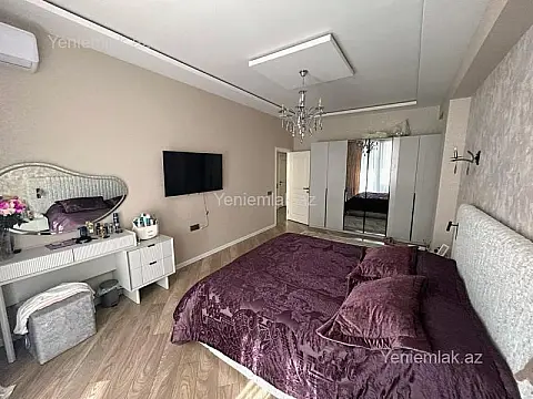 Satılır 4 otaqlı yeni tikili 135 m²