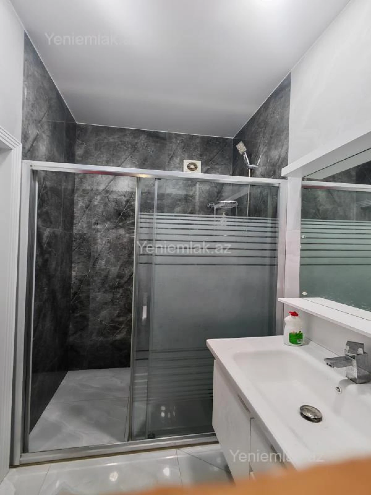 Satılır 2 otaqlı yeni tikili 63 m²