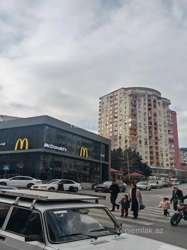 Satılır 2 otaqlı yeni tikili 63 m²