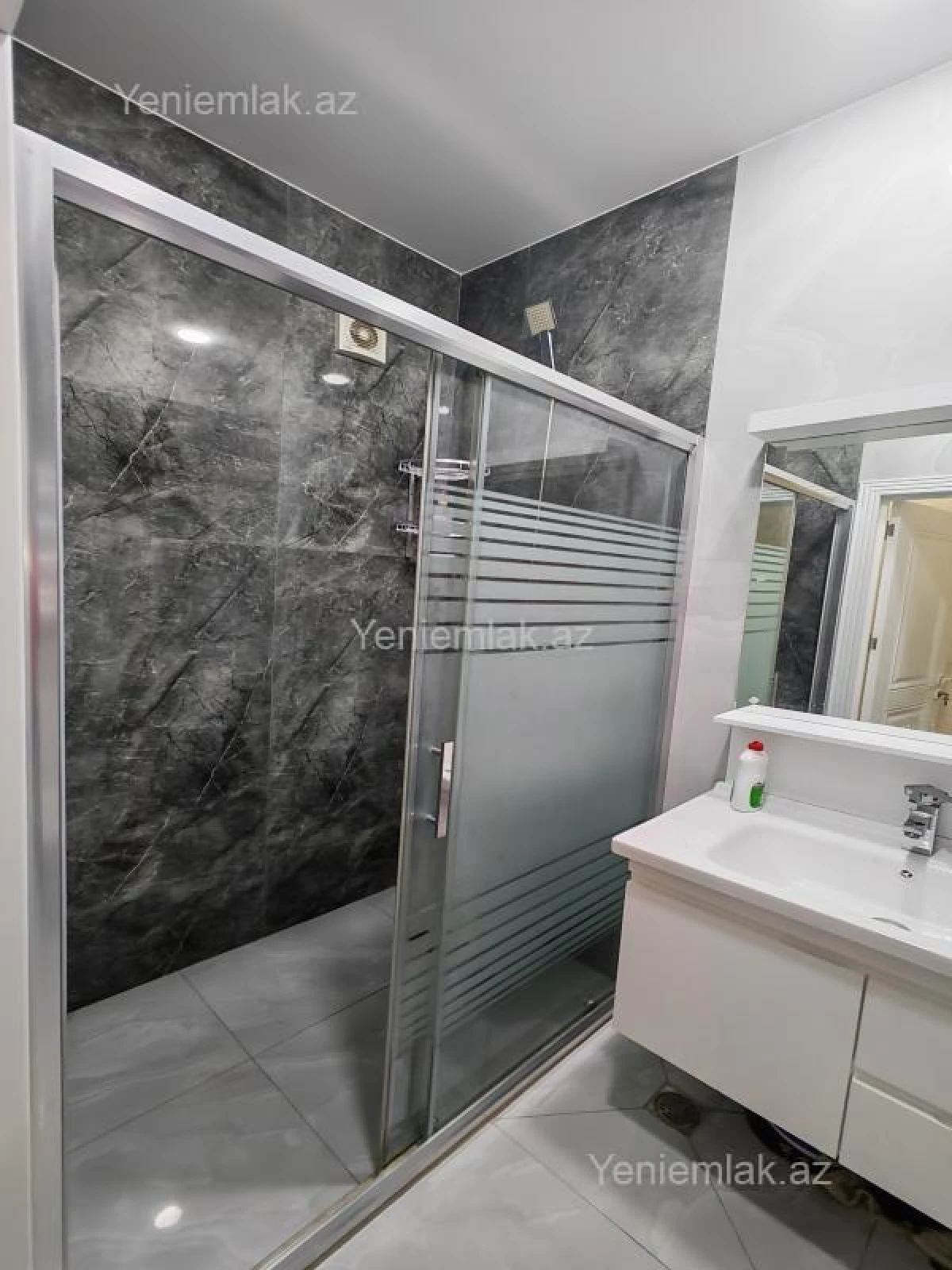 Satılır 2 otaqlı yeni tikili 63 m²