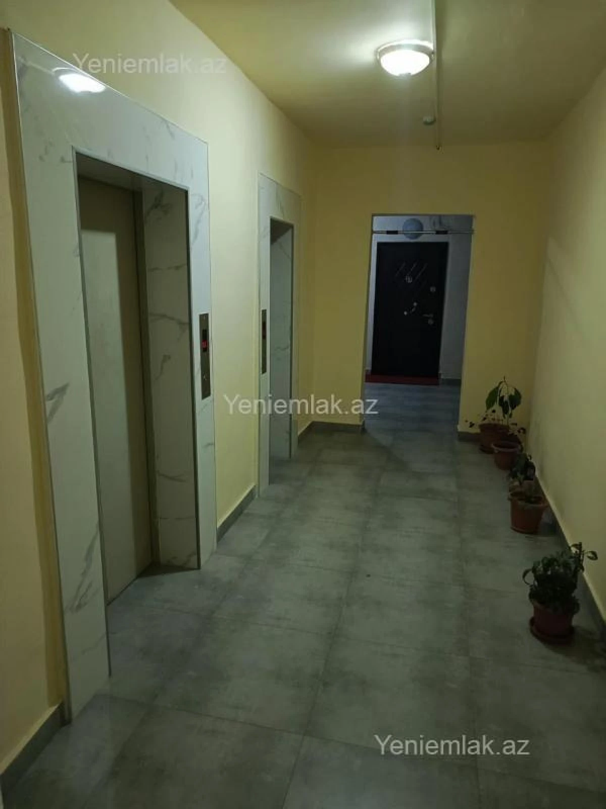 Satılır 3 otaqlı yeni tikili 125 m²