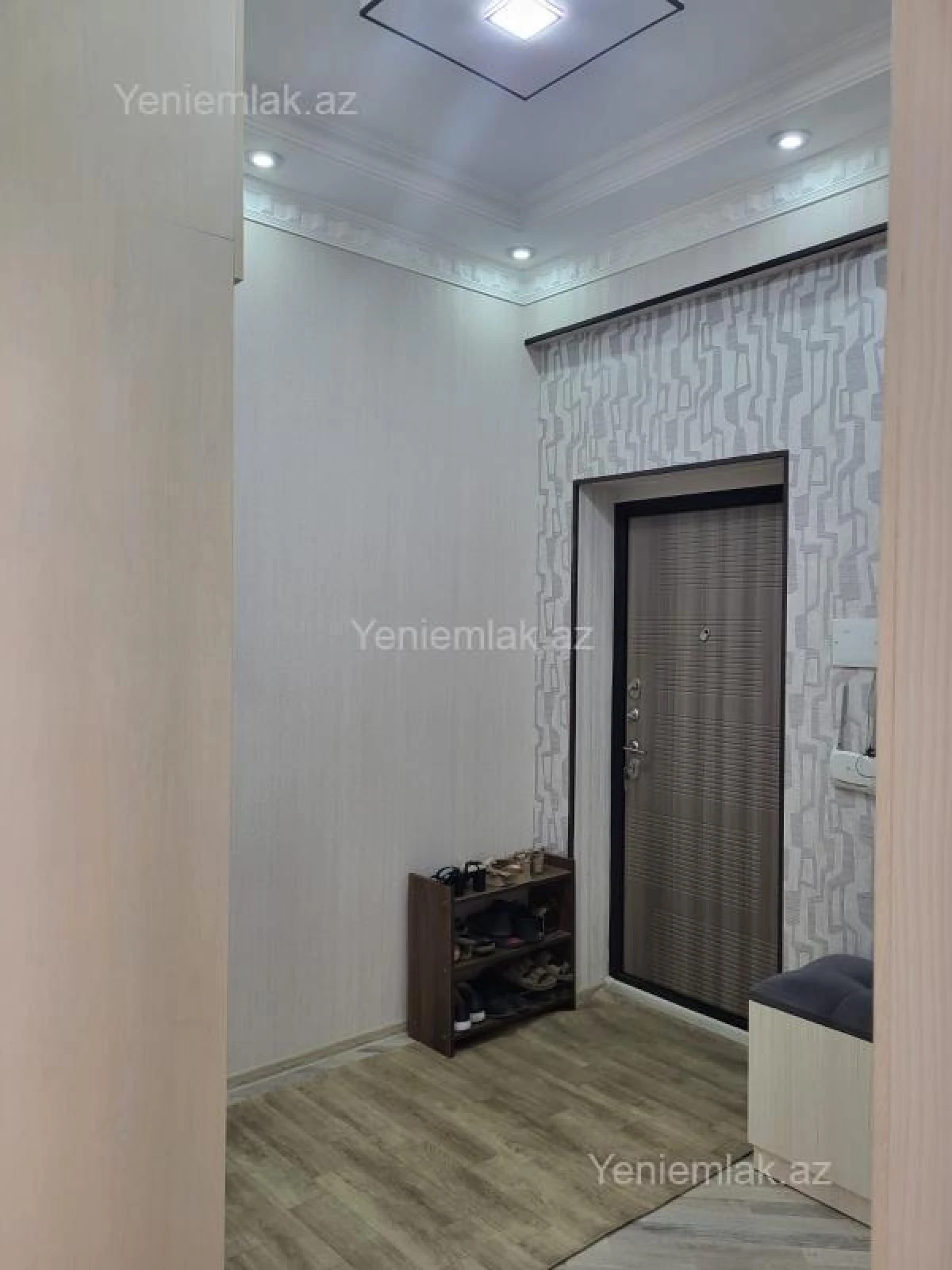 Satılır 3 otaqlı yeni tikili 125 m²