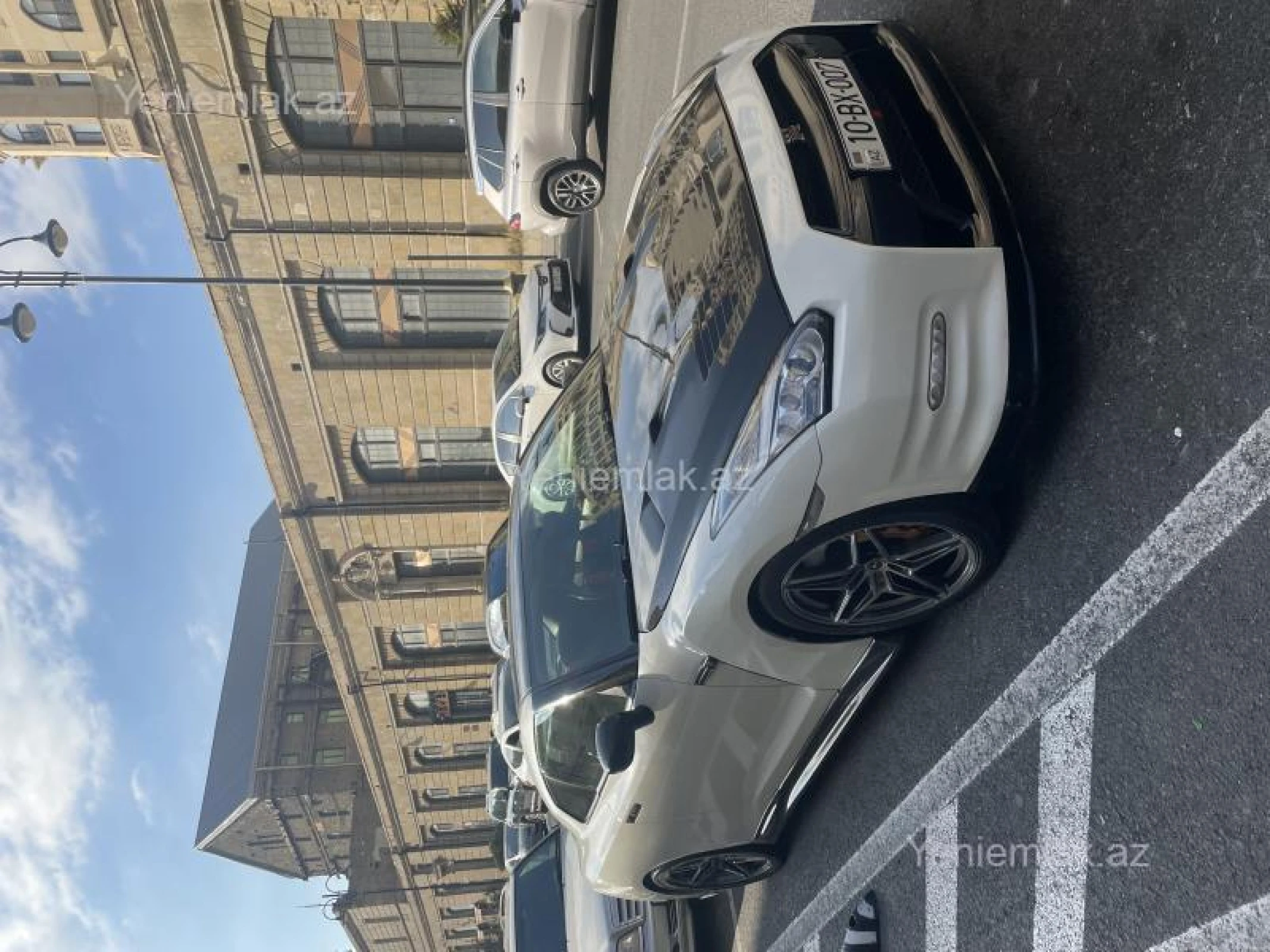 Satılır 3 otaqlı yeni tikili 125 m²