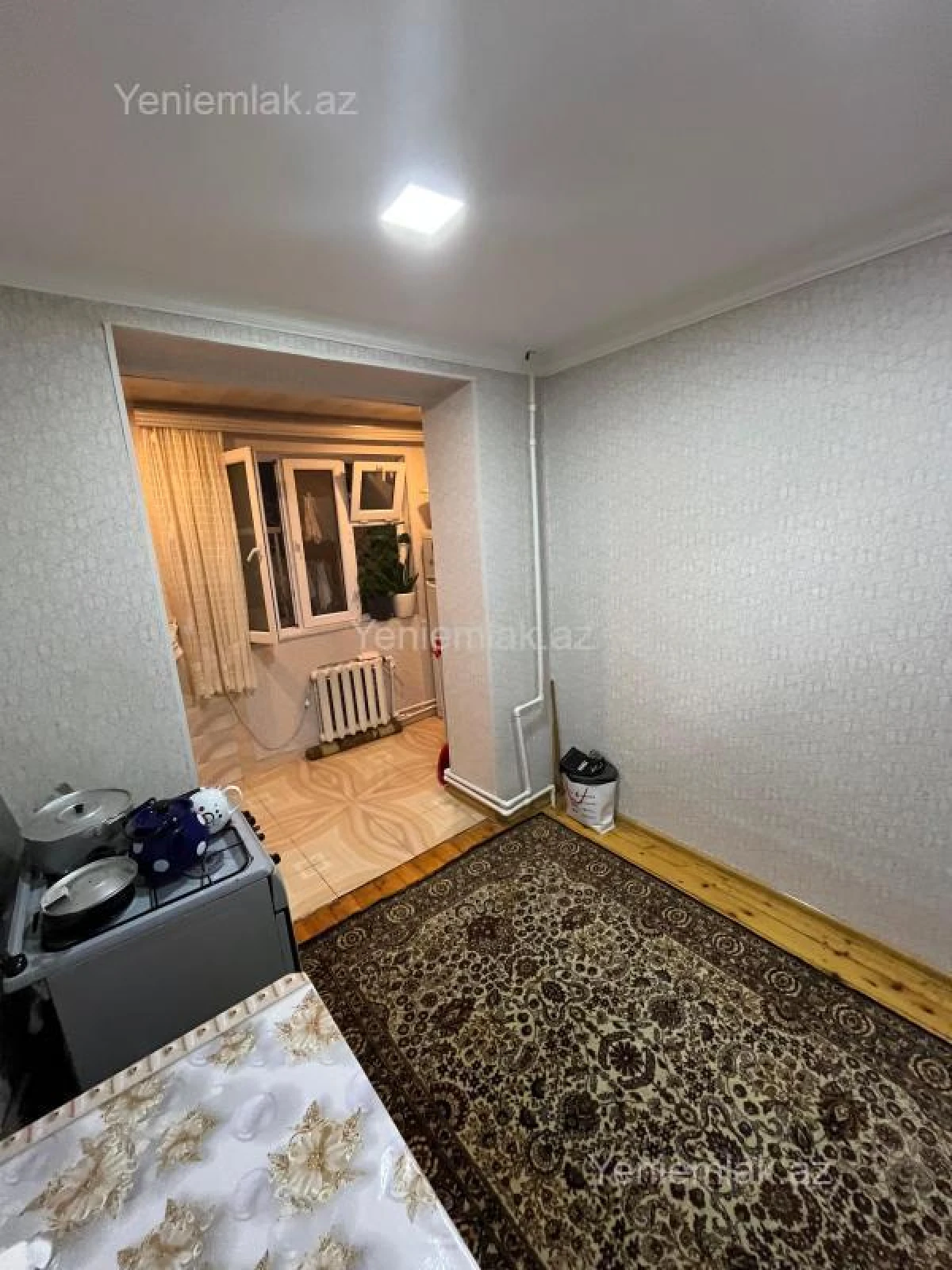 Satılır 2 otaqlı köhnə tikili 65 m²
