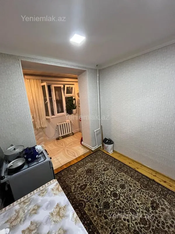 Satılır 2 otaqlı köhnə tikili 65 m²