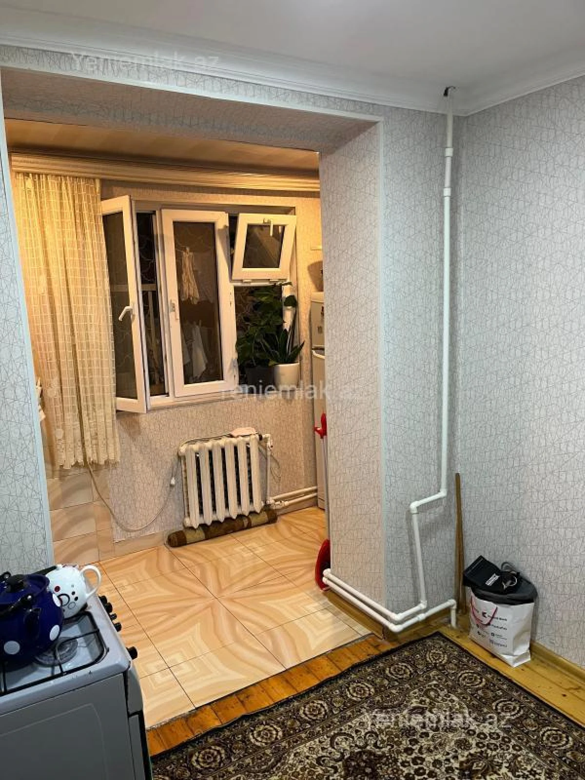 Satılır 2 otaqlı köhnə tikili 65 m²