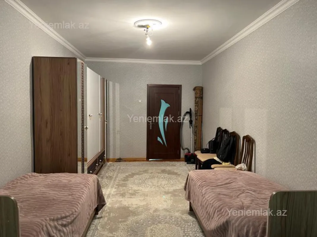 Satılır 2 otaqlı köhnə tikili 65 m²