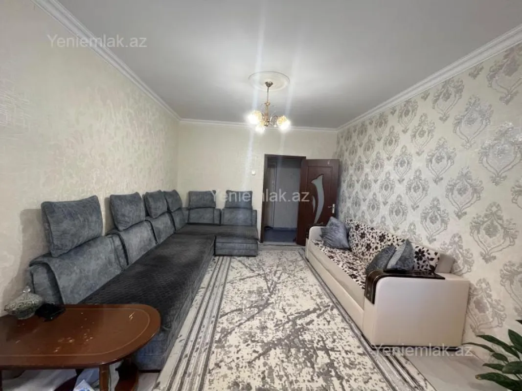 Satılır 2 otaqlı köhnə tikili 65 m²