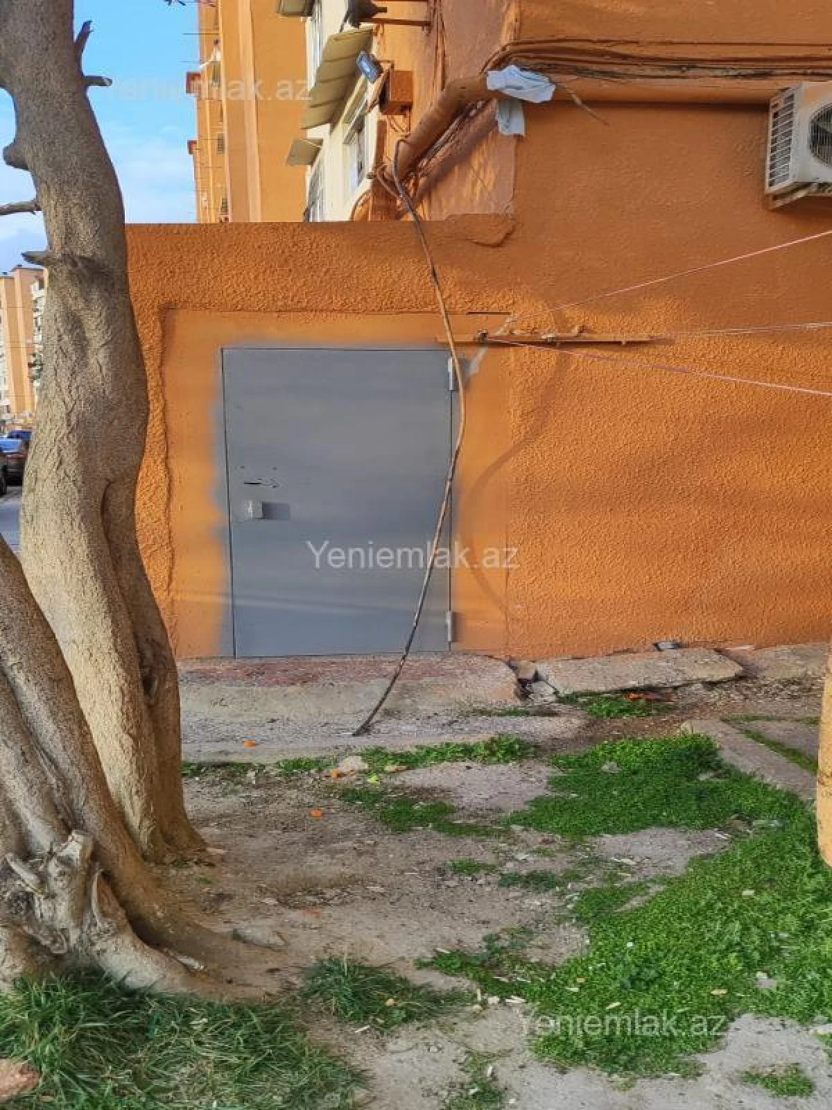 Satılır 4 otaqlı köhnə tikili 100 m²