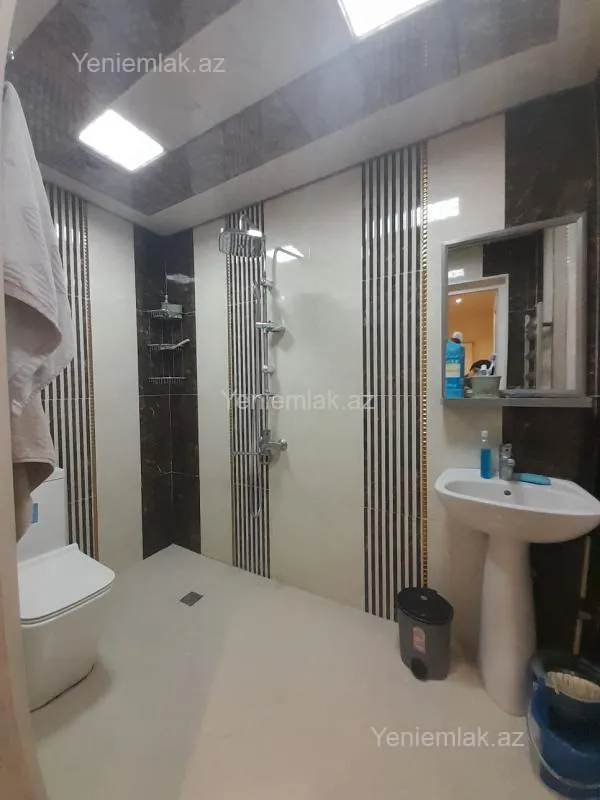 Satılır 3 otaqlı yeni tikili 81 m²