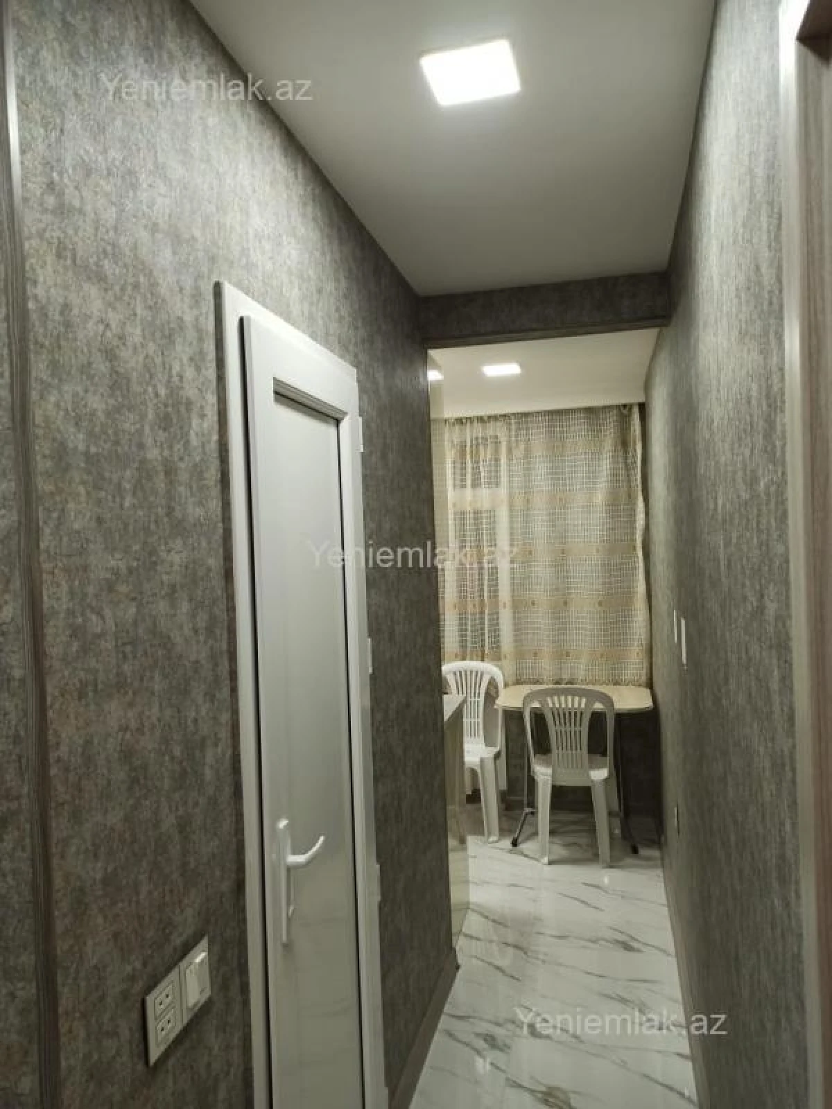 Satılır 2 otaqlı köhnə tikili 40 m²
